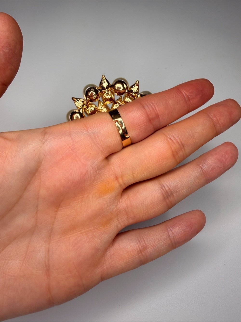 Pearl Cluster Floral Statement Ring in White and Gold - Picture 8 of 8